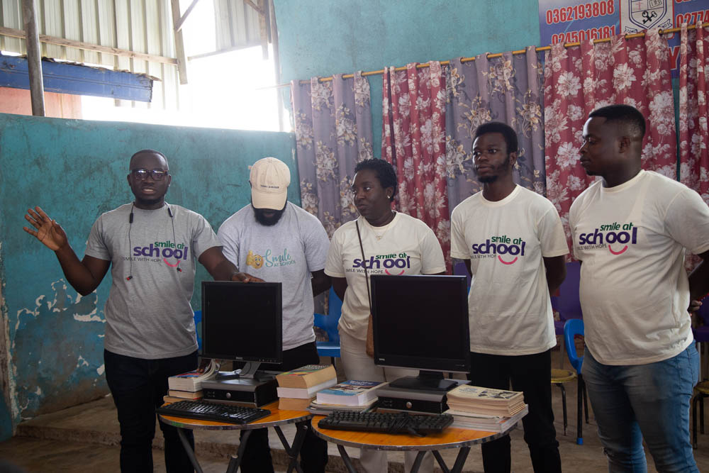 computer donations to ahodwo by smileatschool 